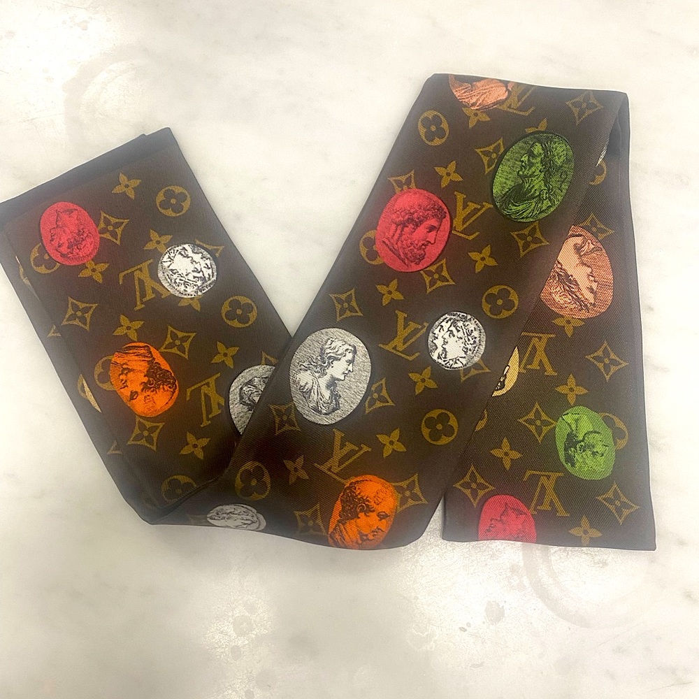 💯Authentic NWT Louis Vuitton X Fornasetti silk bandeau